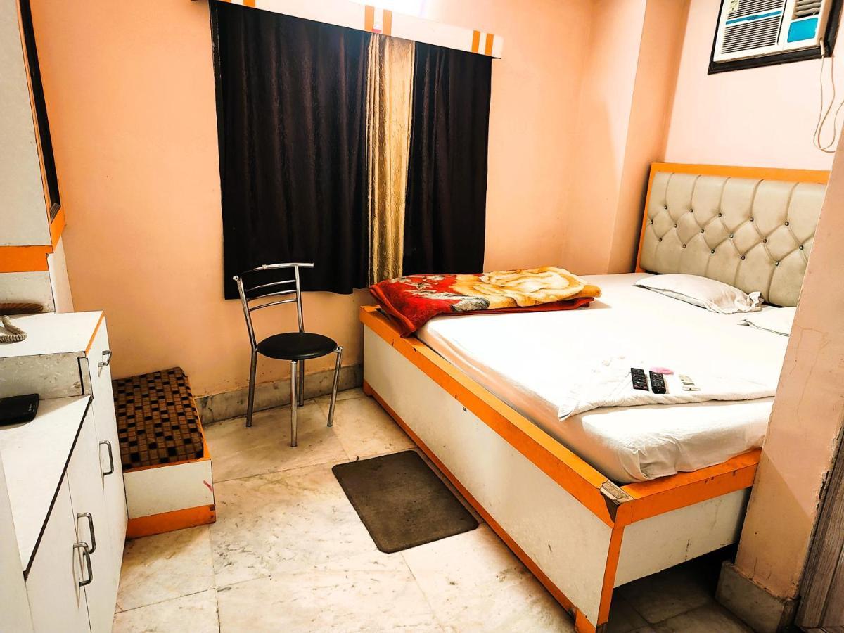 Staymaker Tirupati Guest House Калькутта Экстерьер фото